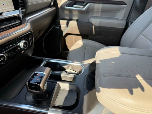 Used 2023 GMC Sierra 1500 SLT w/ SLT Premium Package image 34