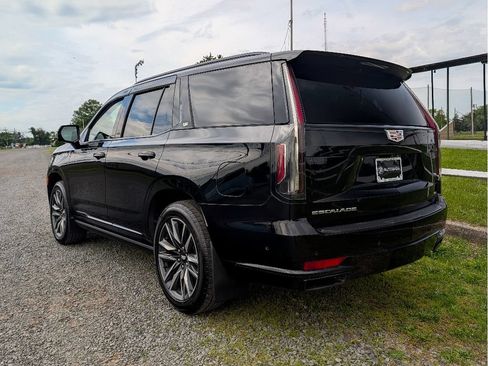 Used 2021 Cadillac Escalade Sport w/ Driver Assist Tech Package AWD/4WD image 8