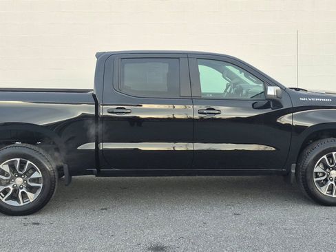 Used 2024 Chevrolet Silverado 1500 LT image 10