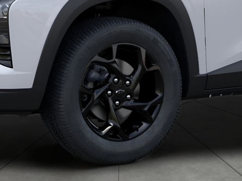 New 2026 Chevrolet Trax LT w/ Driver Confidence Package FWD image 9
