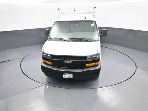 Used 2020 Chevrolet Express 2500 image 23