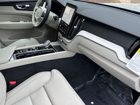 New 2026 Volvo XC60 T8 Ultra w/ Climate Package image 13