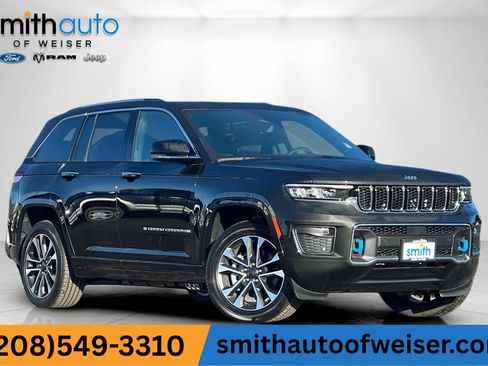 Used 2024 Jeep Grand Cherokee Overland w/ Luxury Tech Group IV AWD/4WD image 1