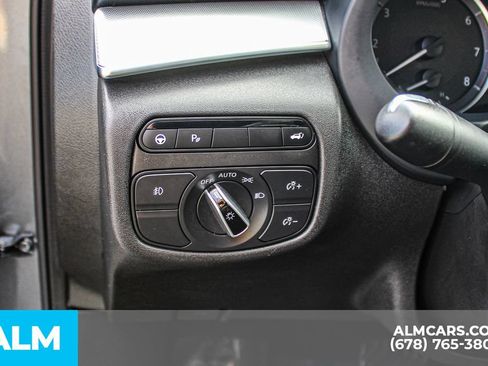 Used 2021 INFINITI QX50 Luxe w/ Appearance Package FWD image 31