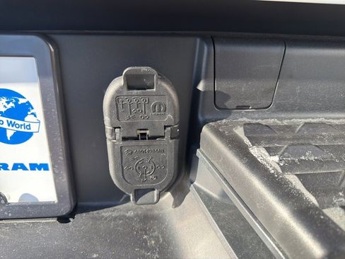 Used 2024 RAM 1500 Limited image 22