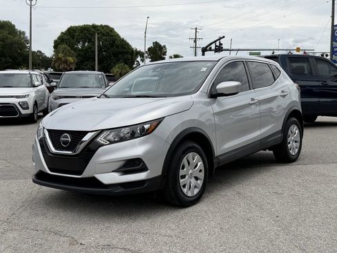 Used 2020 Nissan Rogue Sport S FWD image 9