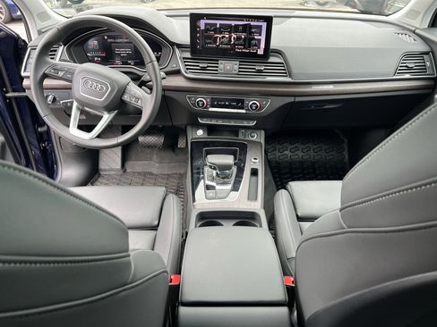 Used 2025 Audi Q5 2.0T Premium Plus w/ Premium Plus Package image 16