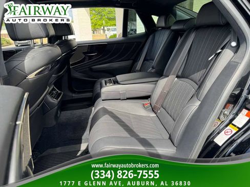 Used 2018 Lexus LS 500 w/ Interior Upgrade Package image 11