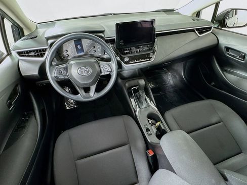 Certified 2025 Toyota Corolla LE image 18