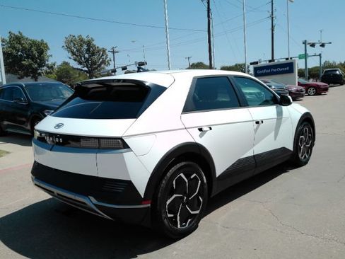 Used 2023 Hyundai Ioniq 5 SEL RWD image 6