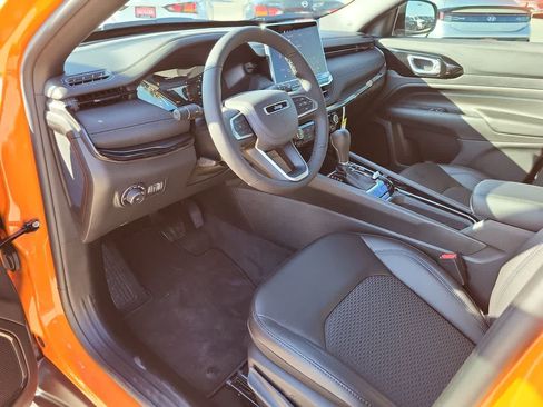 New 2026 Jeep Compass Latitude AWD/4WD image 10