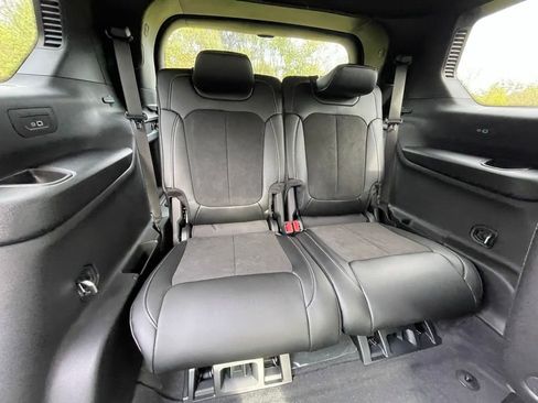 New 2025 Jeep Grand Cherokee L Altitude AWD/4WD image 16