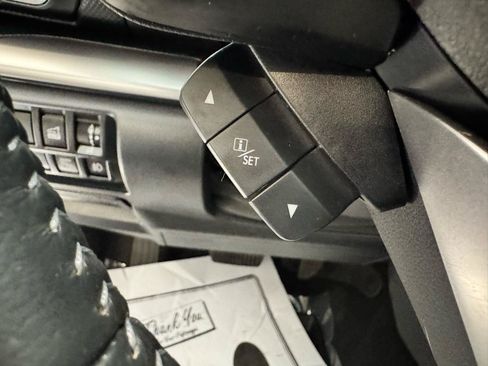 Used 2020 Subaru Forester Premium AWD/4WD image 13