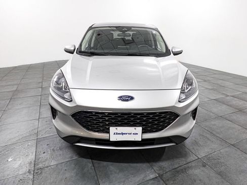 Used 2020 Ford Escape SE image 2