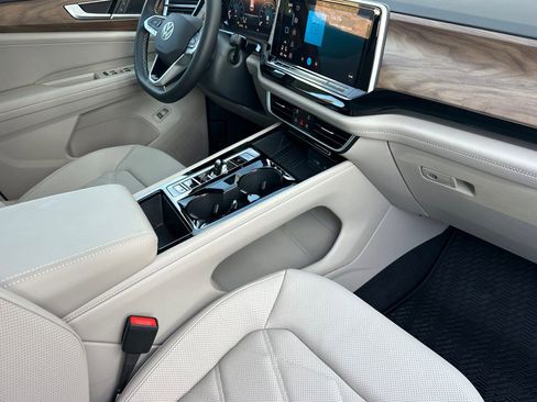 New 2026 Volkswagen Atlas SE image 15