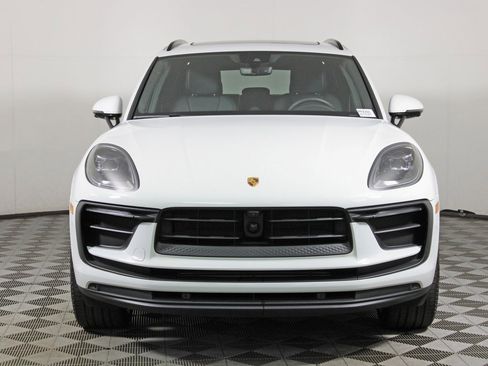 Used 2024 Porsche Macan w/ Premium Plus Package image 10