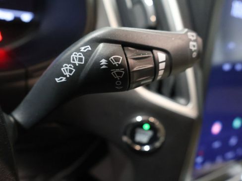 Used 2024 Ford Edge SEL image 34