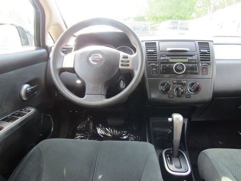 Used 2012 Nissan Versa 1.8 S w/ Plus Pkg FWD image 19