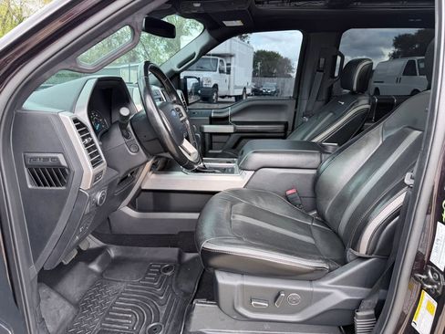Used 2019 Ford F150 Platinum w/ Equipment Group 701A Luxury image 32