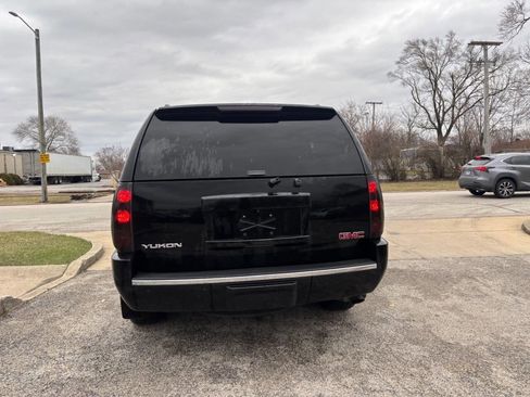 Used 2008 GMC Yukon Denali image 7