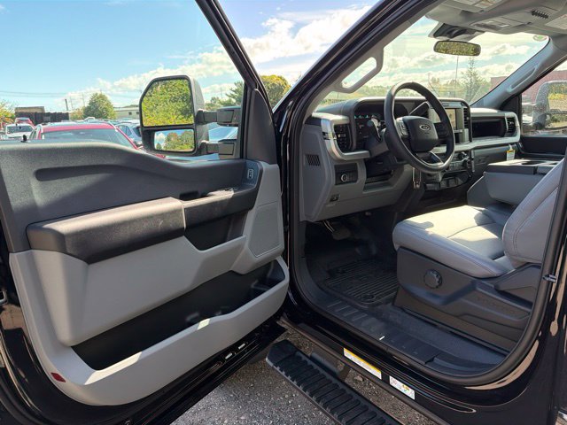 New 2026 Ford F600 4x4 Regular Cab Super Duty w/ XL Chrome Package image 8