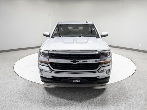 Used 2018 Chevrolet Silverado 1500 LT w/ All Star Edition image 29