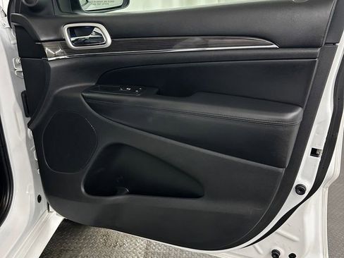 Used 2016 Jeep Grand Cherokee High Altitude image 38