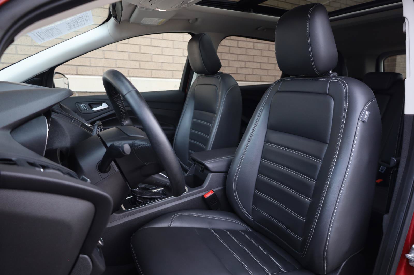 Used 2019 Ford Escape SEL AWD/4WD image 17