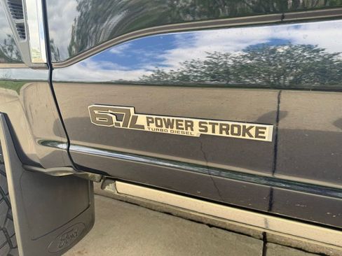 Used 2023 Ford F350 Lariat w/ Lariat Ultimate Package AWD/4WD image 13