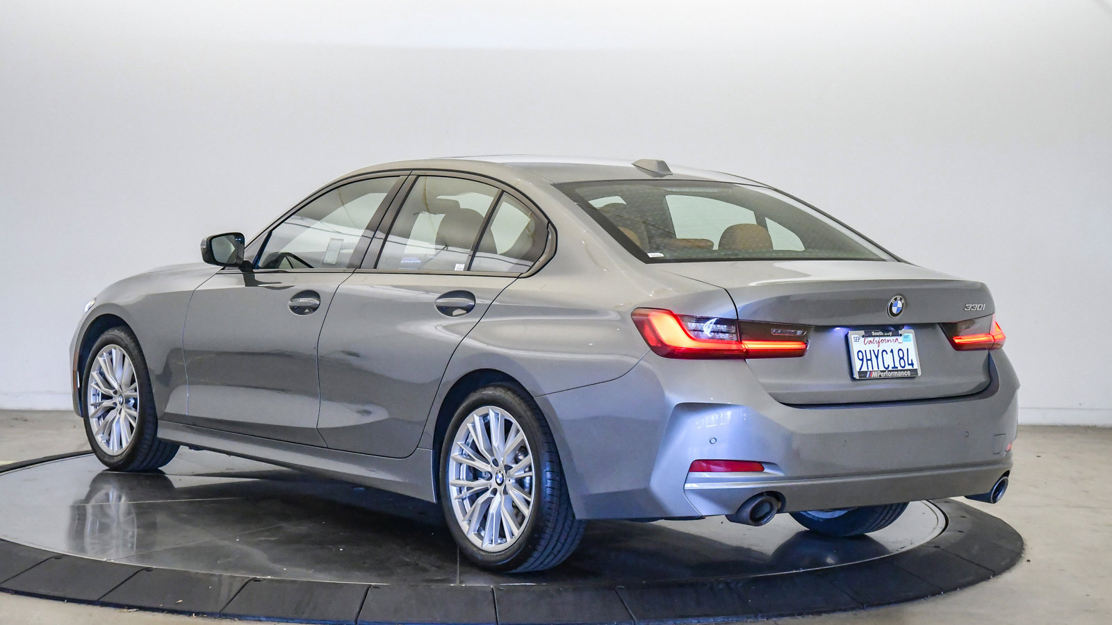 Certified 2023 BMW 330i Sedan w/ Premium Package RWD image 2