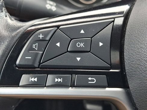 Used 2024 Nissan Altima 2.5 SV w/ SV Premium Package image 23