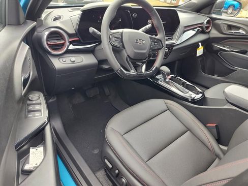 New 2026 Chevrolet Trax RS image 12