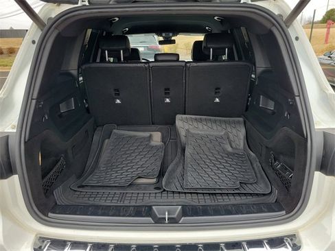 Used 2020 Mercedes-Benz GLB 250 4MATIC image 9
