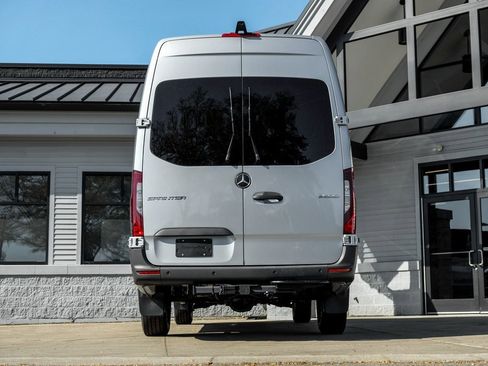 New 2025 Mercedes-Benz Sprinter 2500 image 8