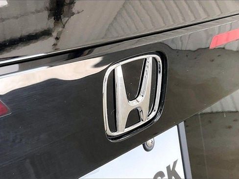 Certified 2025 Honda Accord LX image 31