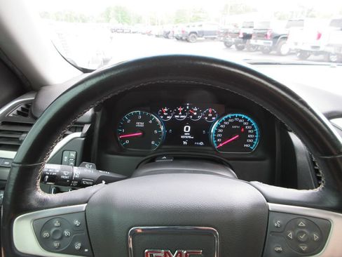 Used 2019 GMC Yukon XL SLT w/ Graphite Performance Edition AWD/4WD image 34