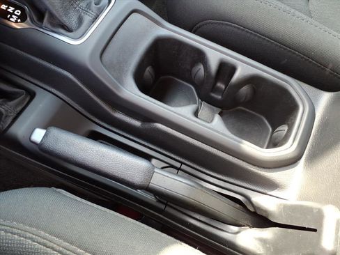 Used 2021 Jeep Wrangler Sport w/ Safety Group image 28