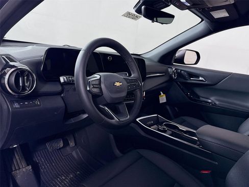 New 2026 Chevrolet Equinox LT w/ Convenience Package II image 4