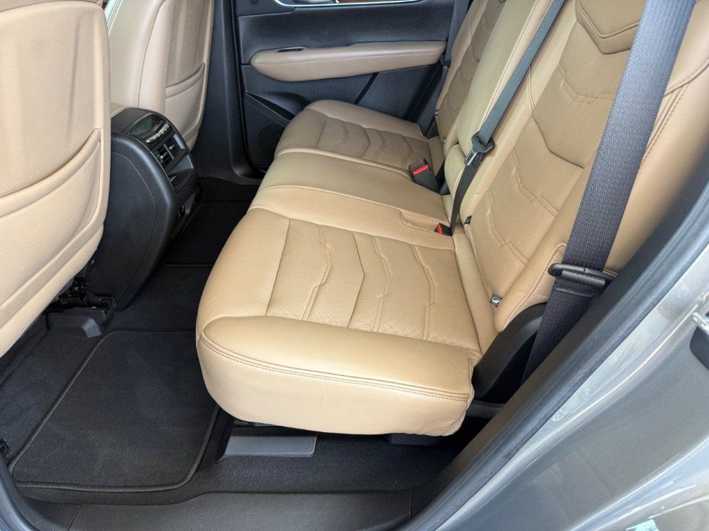 Used 2018 Cadillac XT5 Platinum w/ Driver Assist Package AWD/4WD image 45