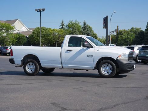 Used 2018 RAM 1500 Express AWD/4WD image 2