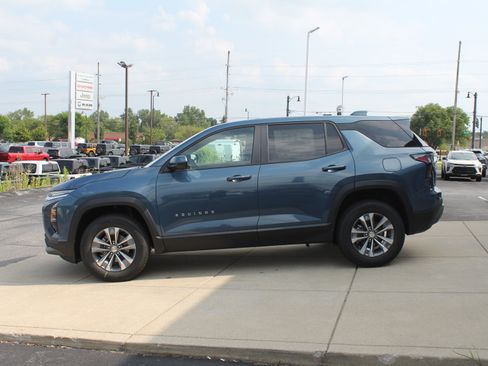 New 2027 Chevrolet Equinox LT AWD/4WD image 6