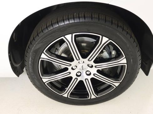 Used 2021 Volvo XC60 T5 Inscription w/ Advanced Package image 9