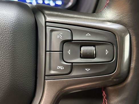 Used 2022 Chevrolet Suburban RST w/ Luxury Package AWD/4WD image 28