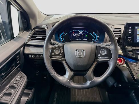 Used 2023 Honda Odyssey Elite image 25