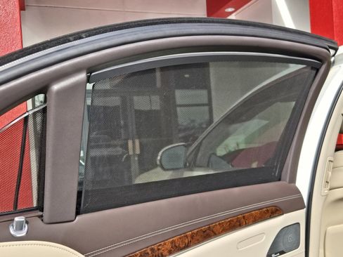 Used 2017 Mercedes-Benz S 550 Sedan image 17