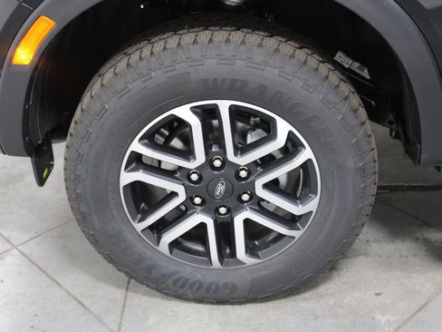 New 2025 Ford Ranger Lariat w/ FX4 Off-Road Package image 45