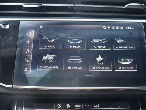 Used 2023 Audi Q8 Premium Plus AWD/4WD image 24