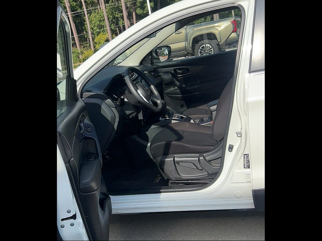 Used 2021 Nissan Rogue Sport S FWD image 10