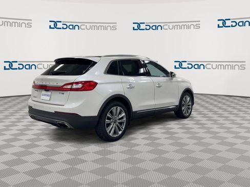 Used 2016 Lincoln MKX Reserve w/ Technology Package AWD/4WD image 8
