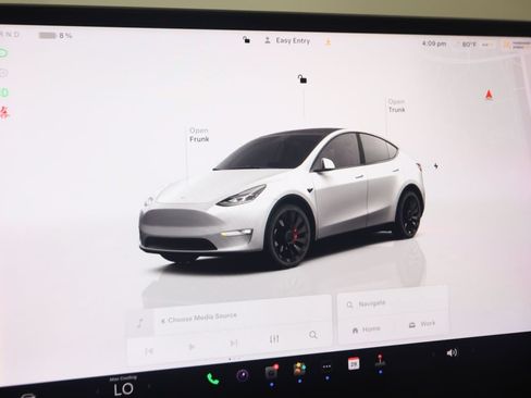 Used 2022 Tesla Model Y Performance AWD/4WD image 30